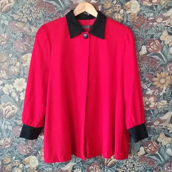 Vintage wool red jacket with black  collar - Picture 2 of 5